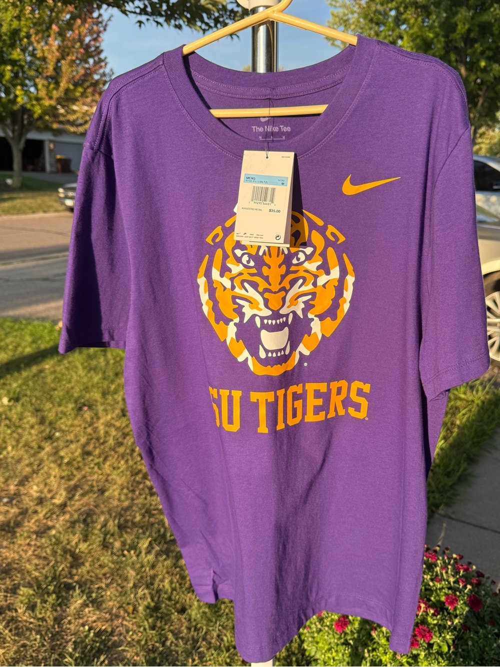 NEW Nike Purple LSU Tigers Short Sleeve Tee with Yellow Graphic - Size Medium